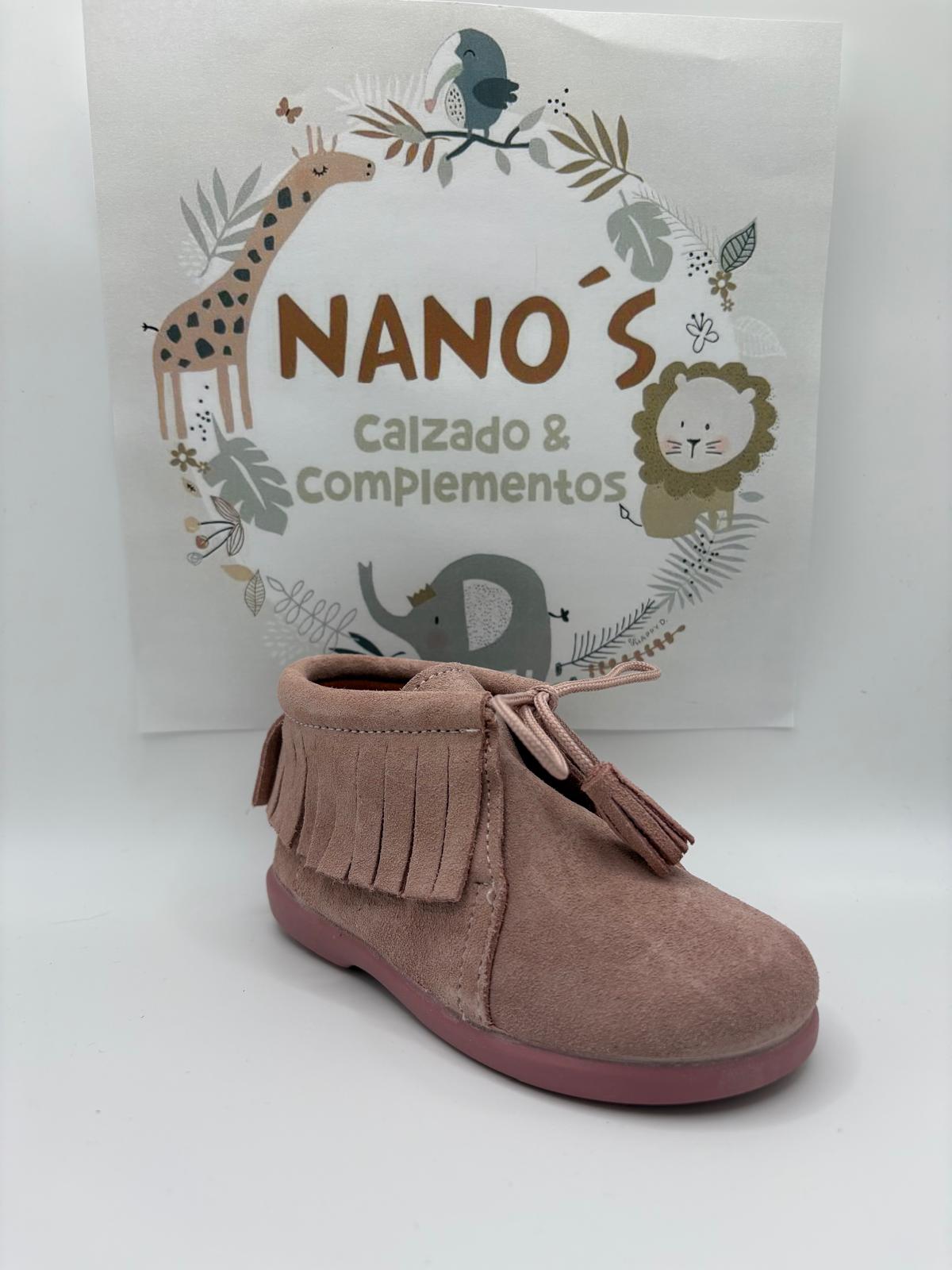 Bota flecos.