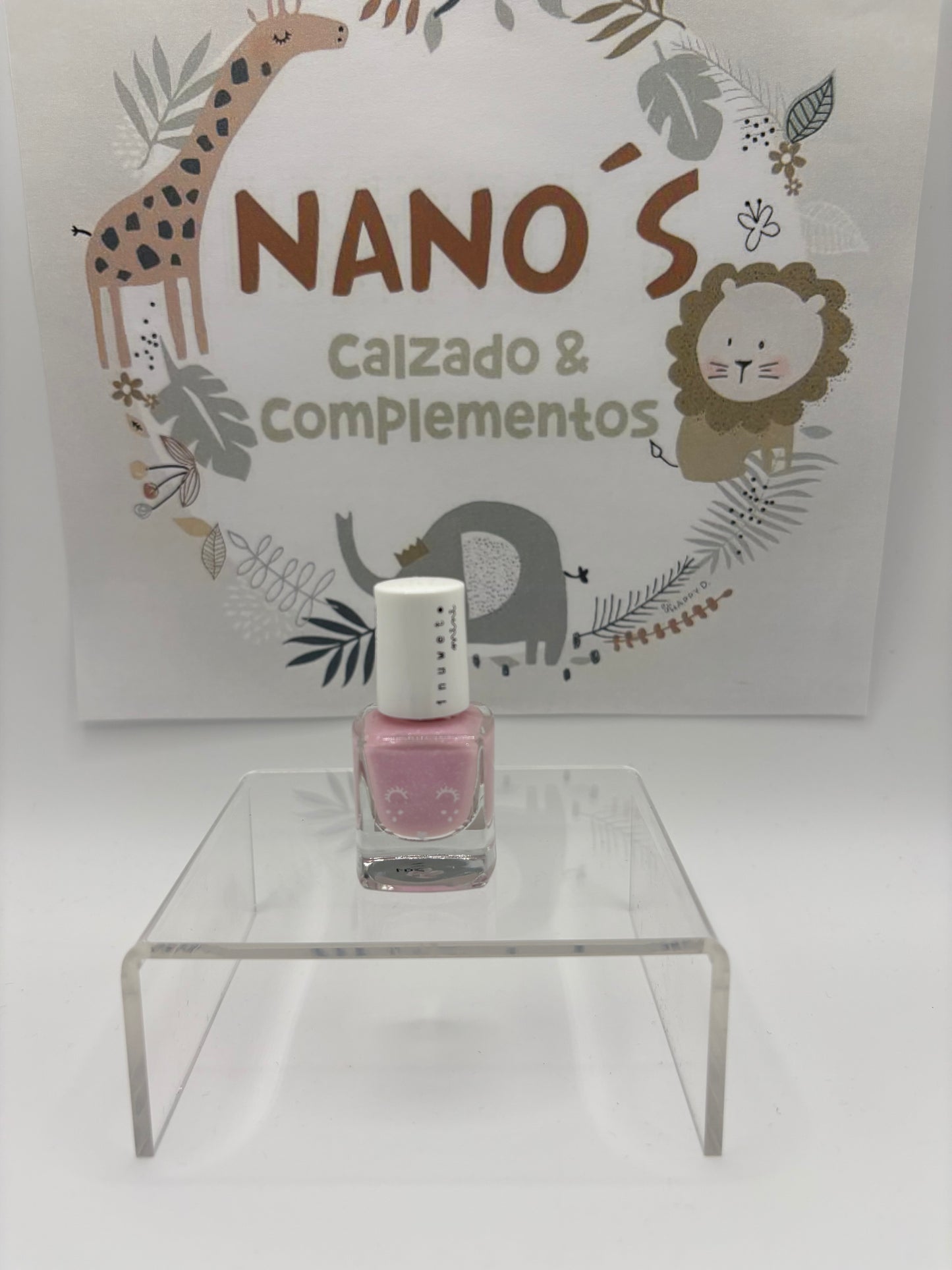 Esmaltes de Uñas al Agua.