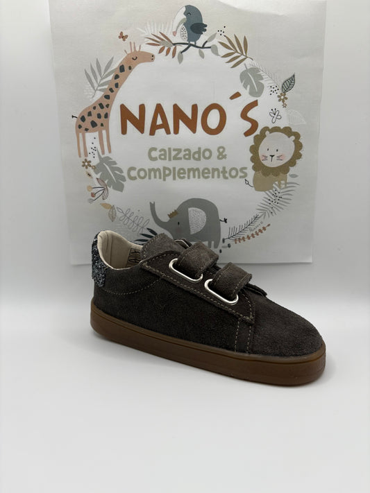 Deportiva serraje grey.