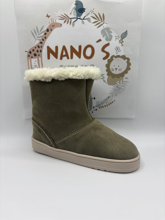 Bota nobuteck olive.