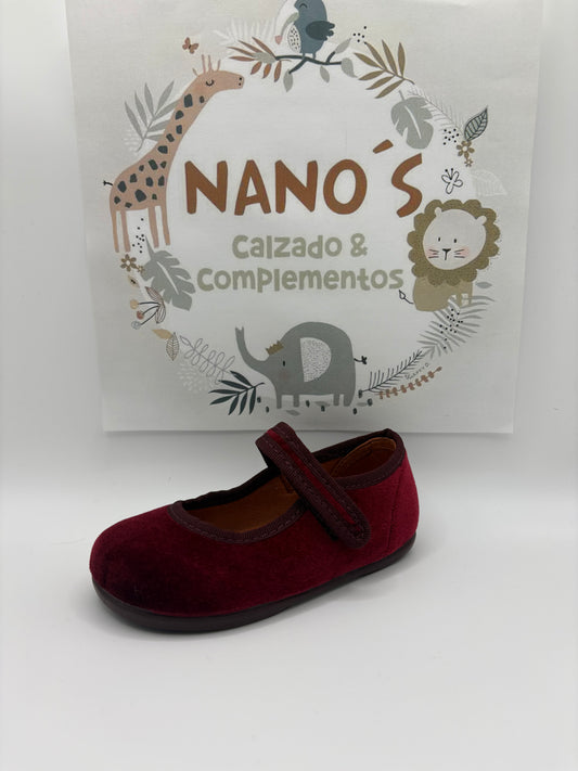 Mercedita terciopelo.