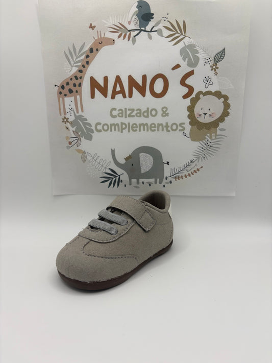 Deportiva perla blanco.