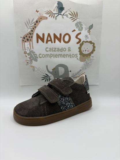 Deportiva serraje grey.