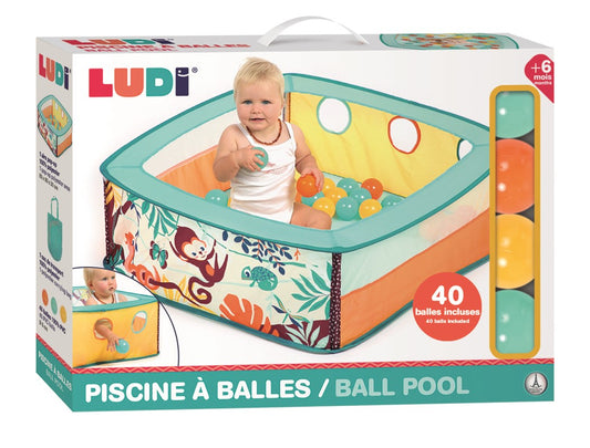 Area de juegos con pelotas jungla.